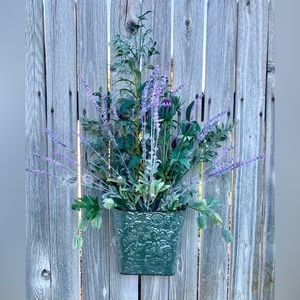 Farmhouse style wall or door hanging.